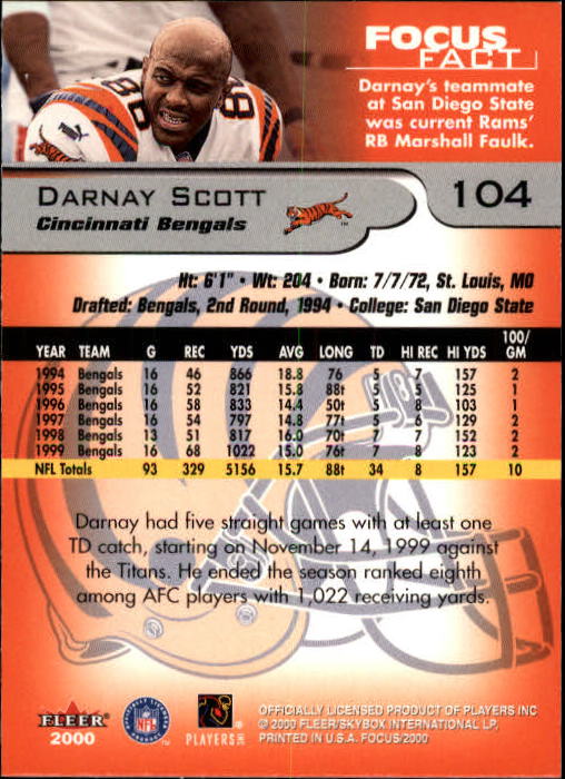2000 Fleer Focus #104 Darnay Scott back image