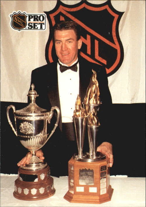 1991-92 Pro Set #325 Dave Taylor/King Clancy Trophy