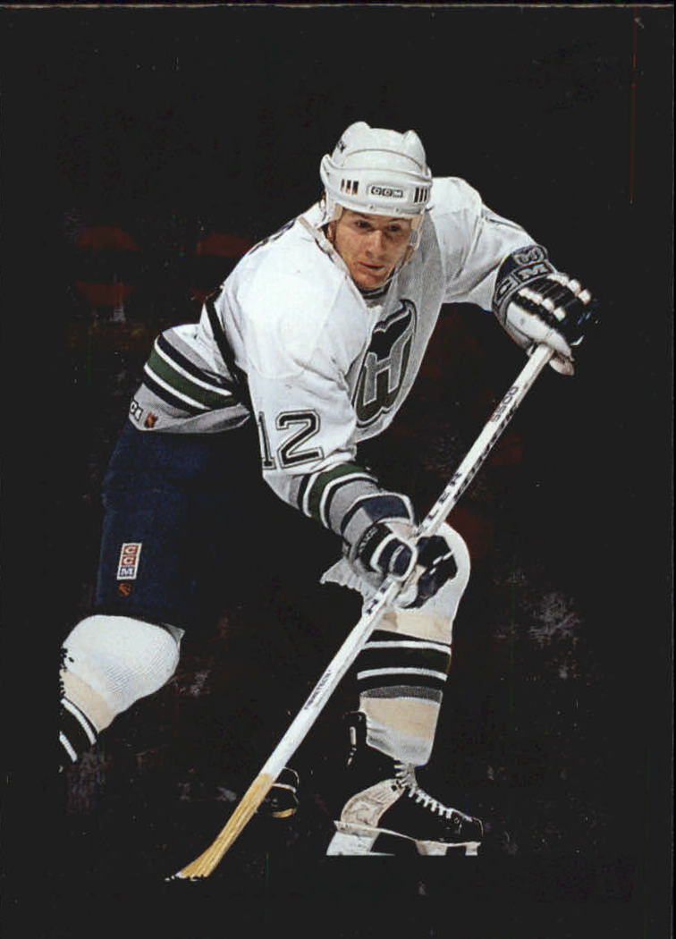 B4531- 1995-96 Score Black Ice Hockey Cards 1-200 -You Pick- 15+ FREE US SHIP - Picture 288 of 349