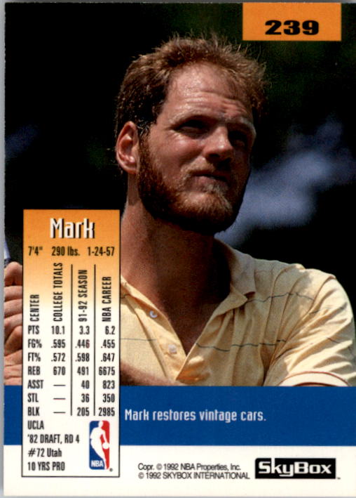 A6568- 1992-93 Skybox Basketball Card #s 1-250 -You Pick- 10+ FREE US SHIP - Picture 471 of 493