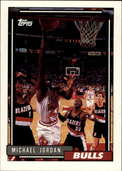 1992-93 Topps #141 Michael Jordan
