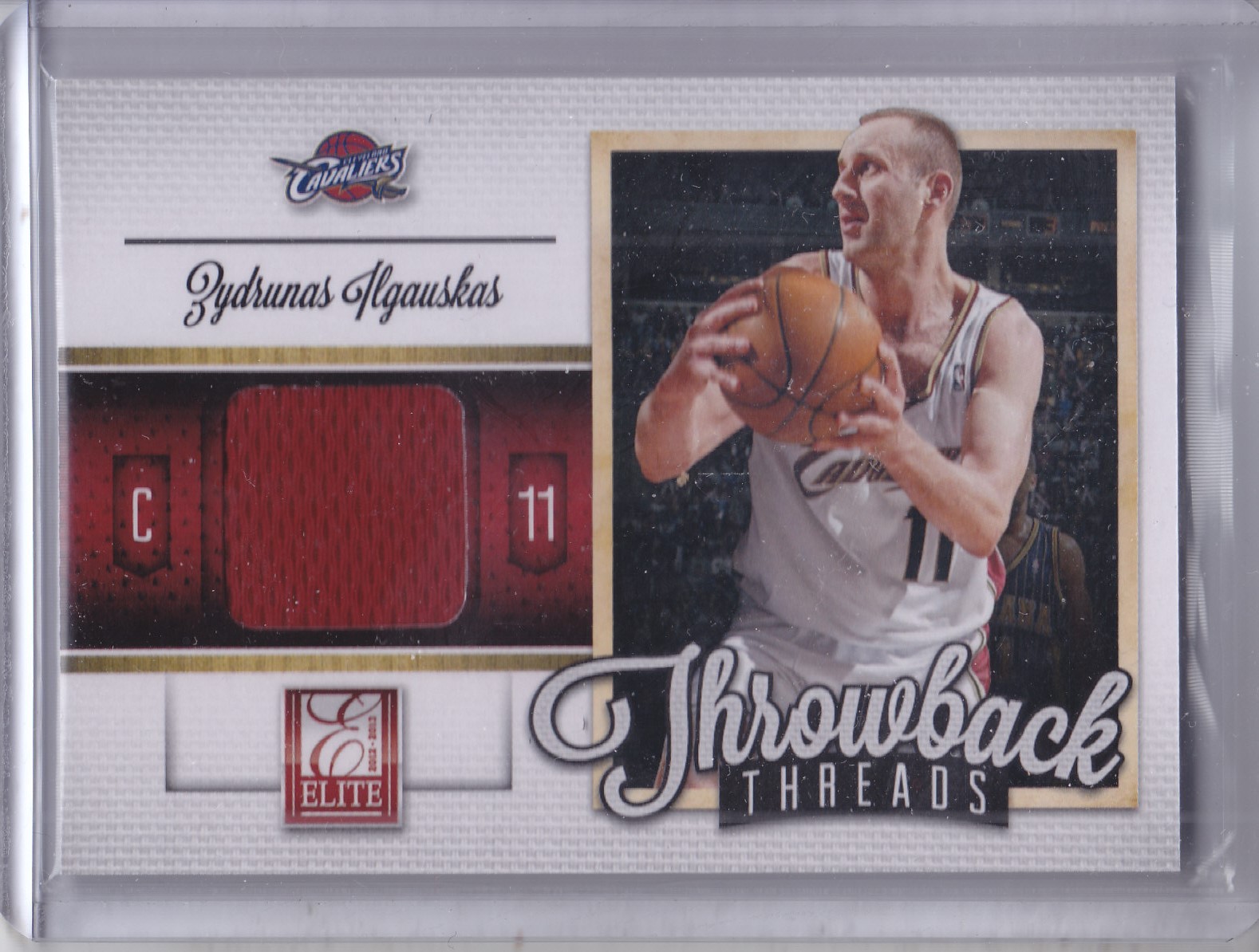 B2599- 2012-13 Elite Throwback Threads #19 Zydrunas
