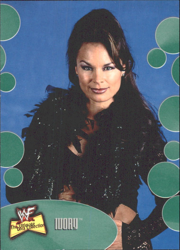 2001 Fleer WWF The Ultimate Diva Collection #24 Ivory