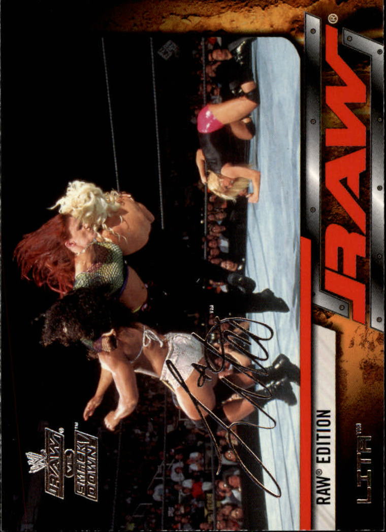 2002 Fleer WWE Raw vs. SmackDown #23 Lita