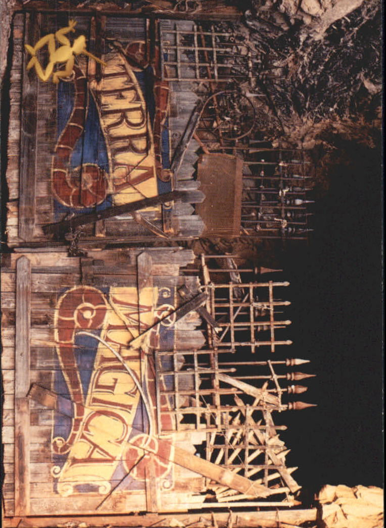 1996 Inkworks Adventures of Pinocchio #35 Beyond These Gates