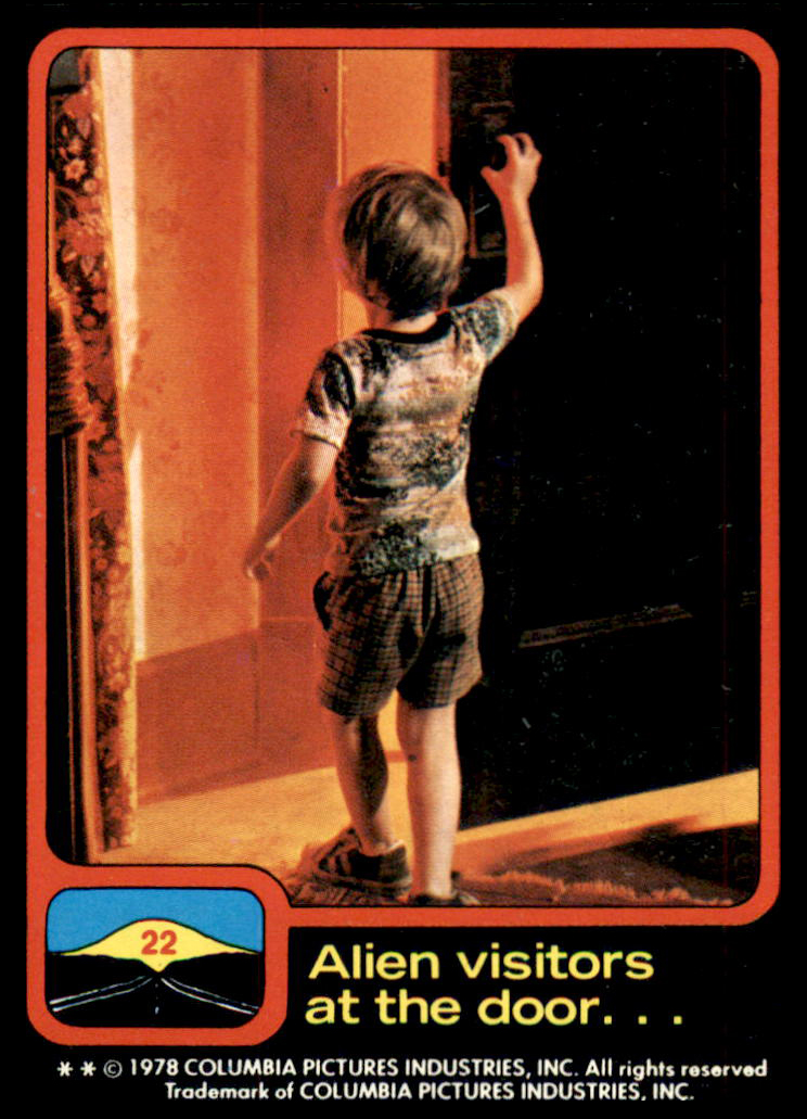 1978 Topps Close Encounters of the Third Kind #22 Alien Visitors at the Door