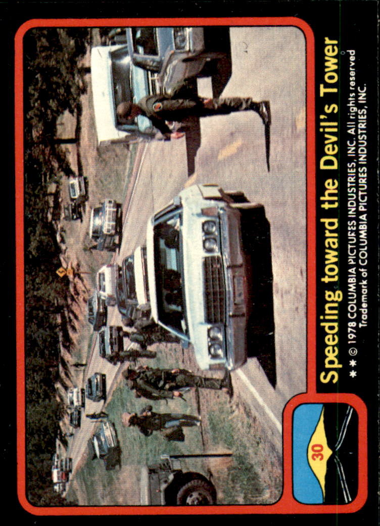 1978 Topps Close Encounters of the Third Kind #30 Speeding Toward the Devil's Tower