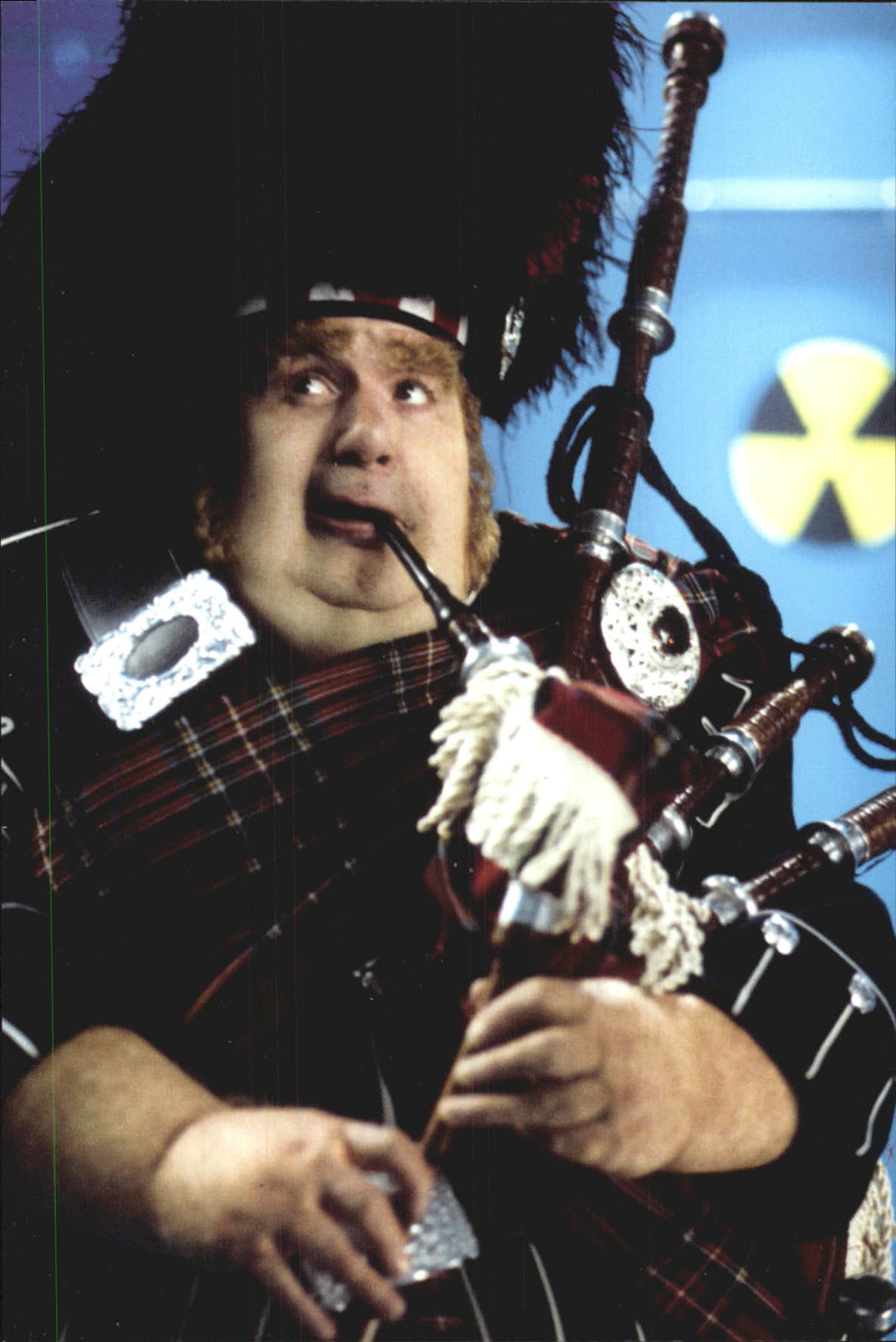 1999 Panini Austin Powers Photocards #70 Fat Bastard fingers bagpipe