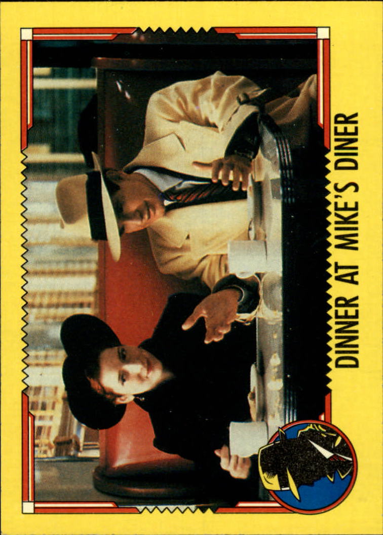 1990 Topps Dick Tracy #27 Dinner at Mike's Diner