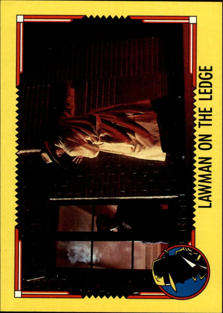 1990 Topps Dick Tracy #49 Lawman on the Ledge